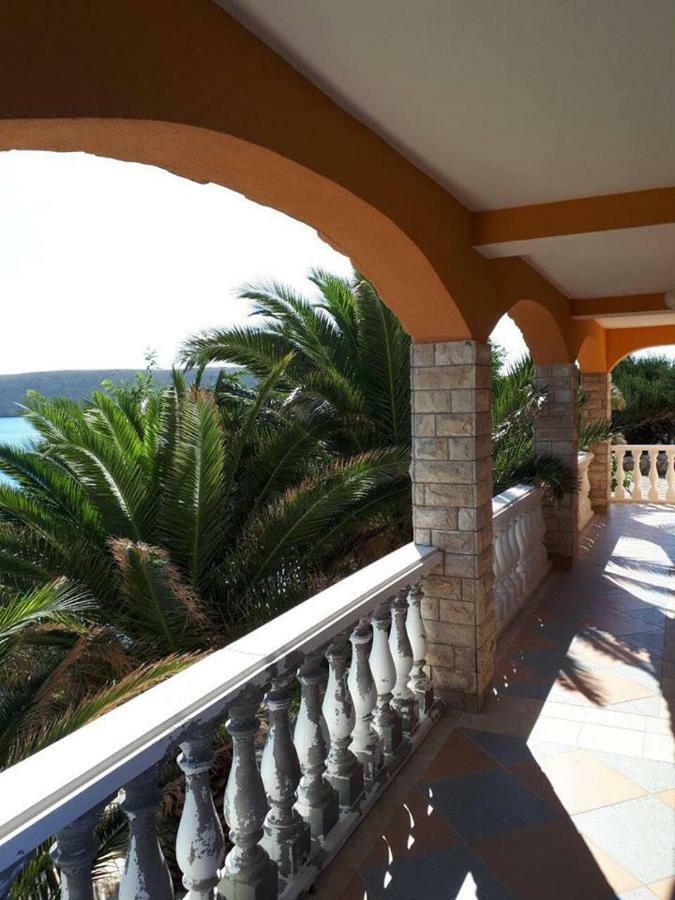 Apartments Horvat on Island Pag Vlašići Buitenkant foto