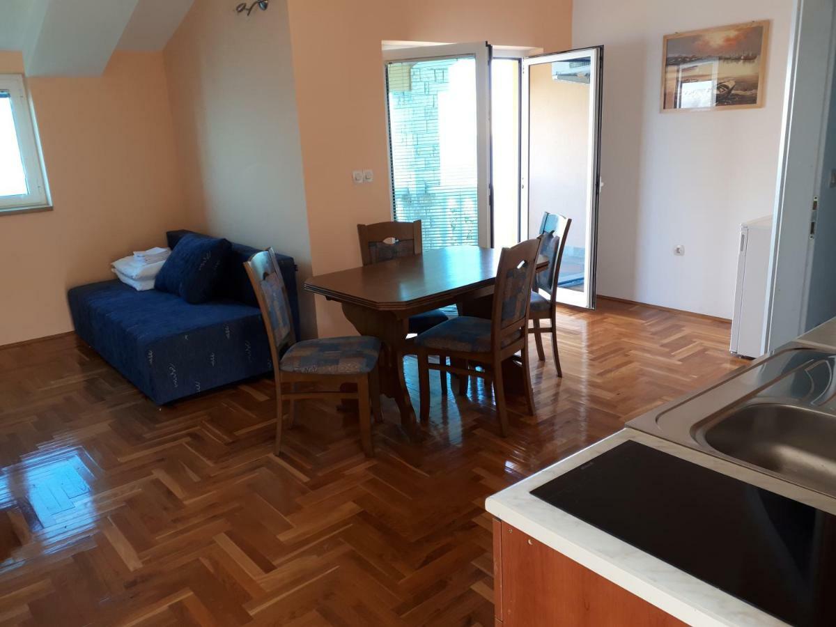 Apartments Horvat on Island Pag Vlašići Buitenkant foto